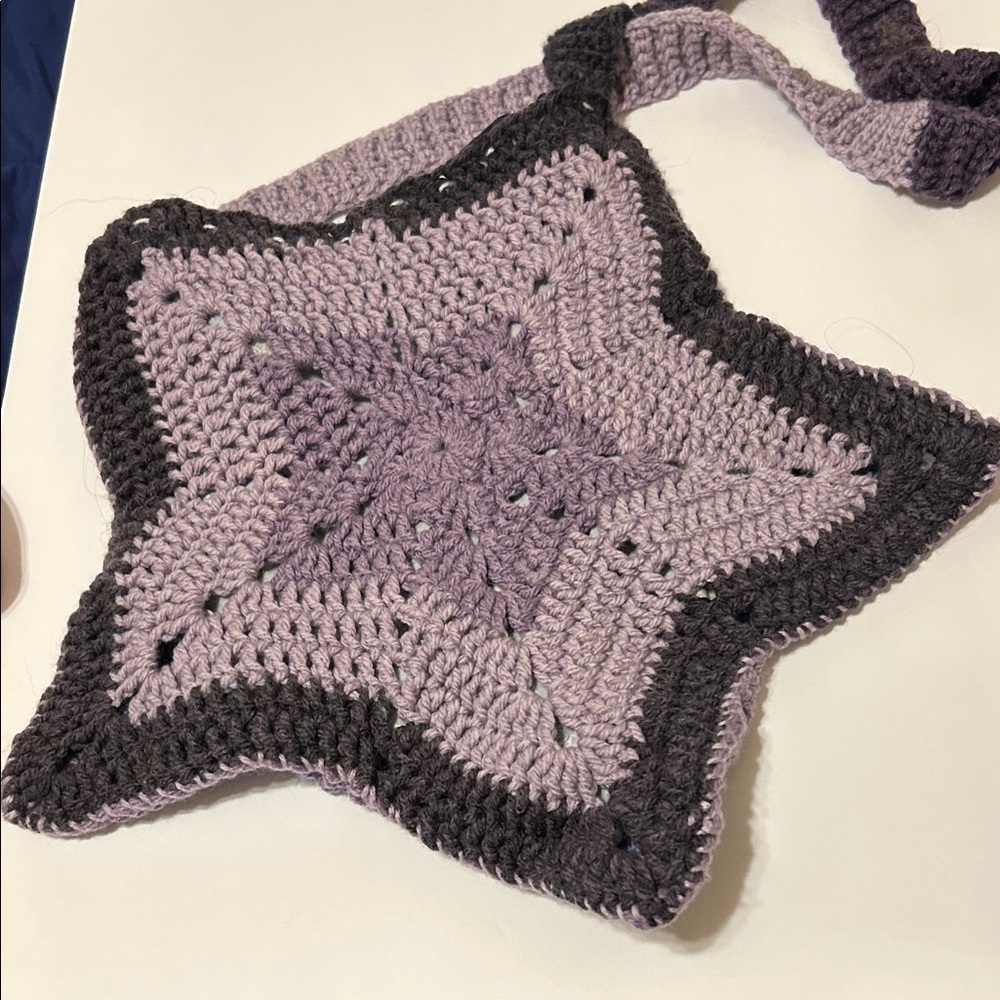 Purple Star-Shaped Crochet Crossbody Bag - Picture 2 of 2